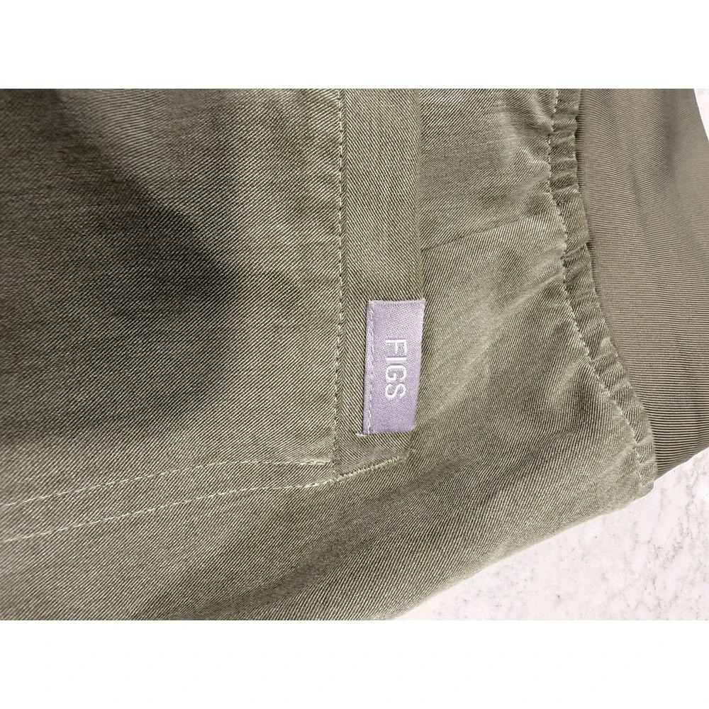 FIGS Womens Olive Green Scrub Pants Cargo Pockets Technical Collection XS/petite